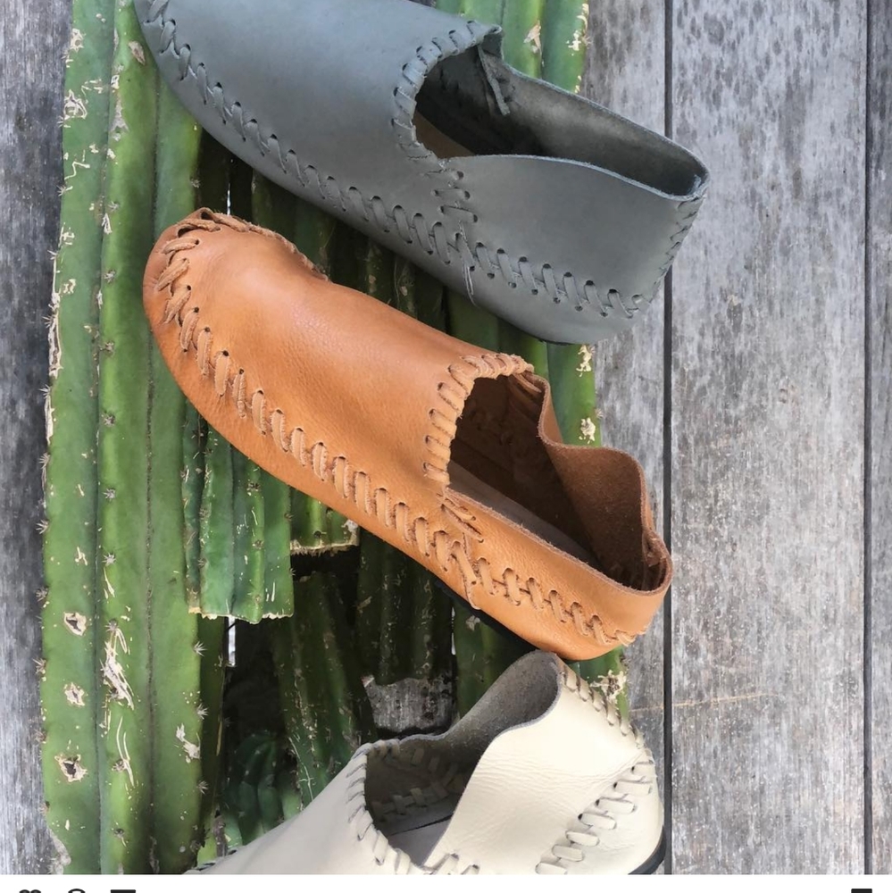NWOB Bird of Flight Moshi Moccasins